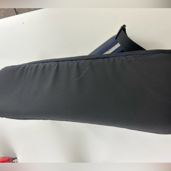 LL Bean messenger bag - Picture 4 of 5